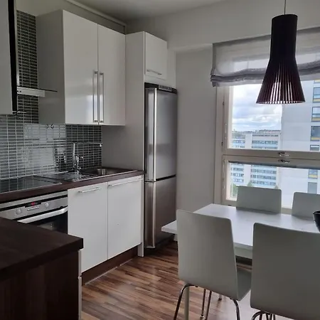 Apartment Hieno Kaksio Avarin Kaupunkinakymin.